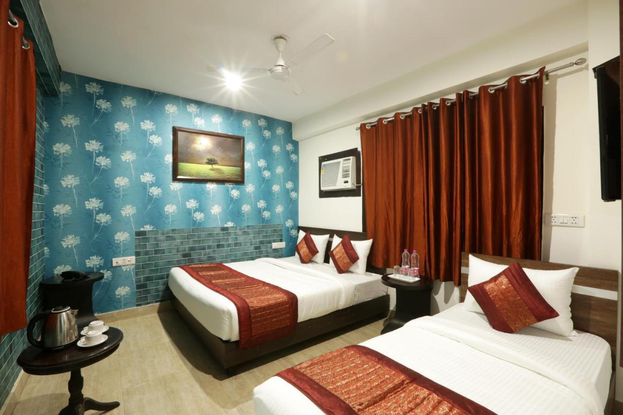 Hotel Emerald Park At Airport Neu-Delhi Exterior foto