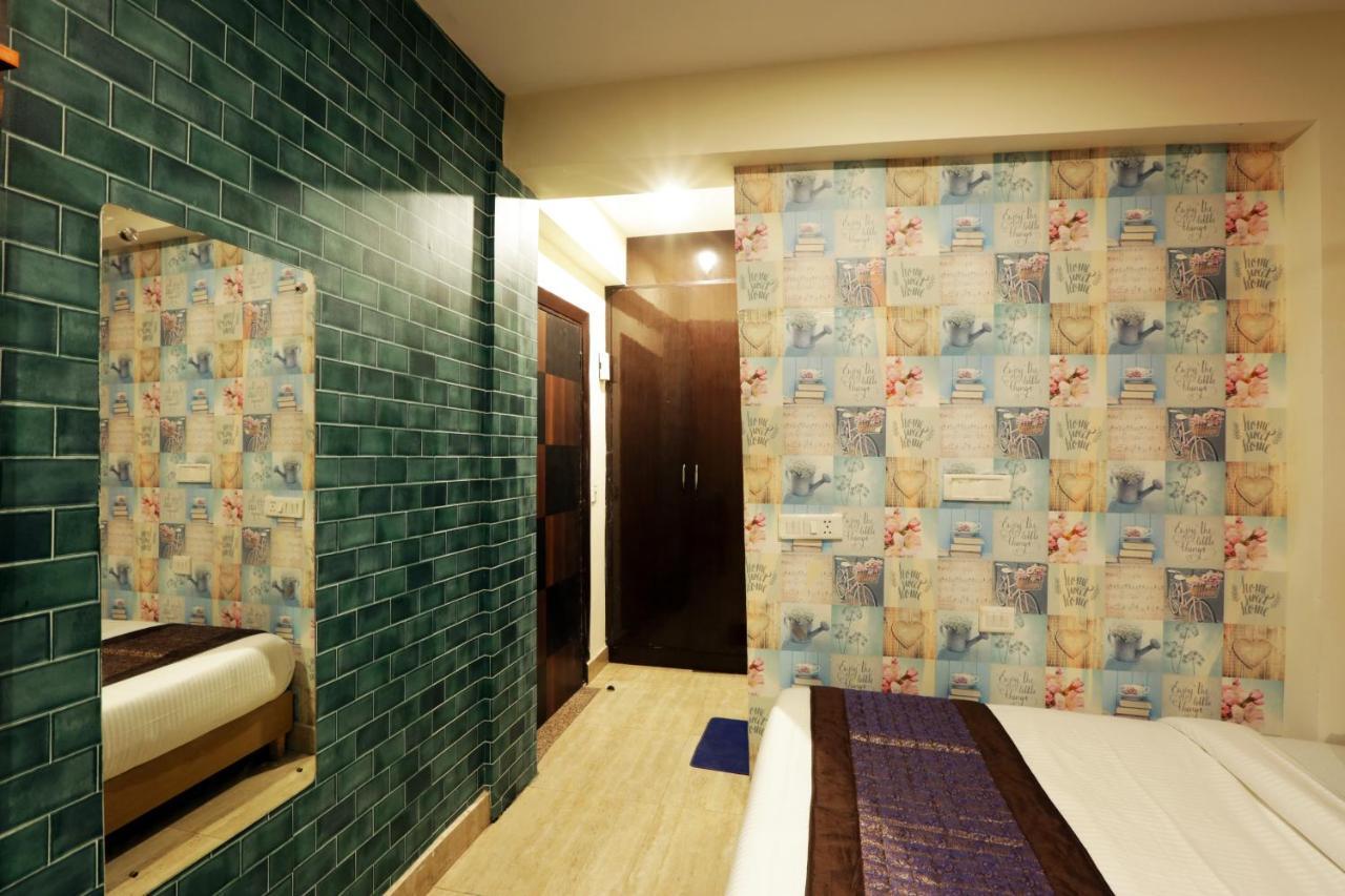 Hotel Emerald Park At Airport Neu-Delhi Exterior foto