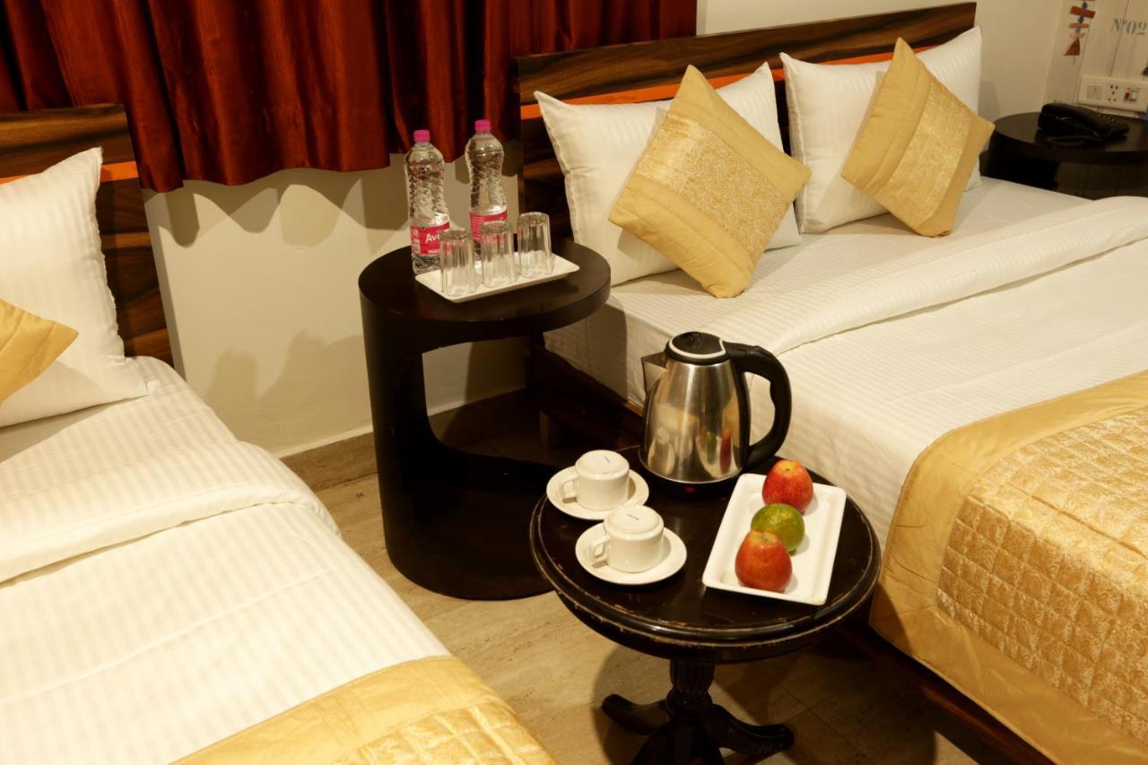 Hotel Emerald Park At Airport Neu-Delhi Exterior foto