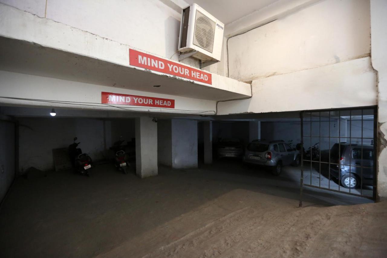 Hotel Emerald Park At Airport Neu-Delhi Exterior foto